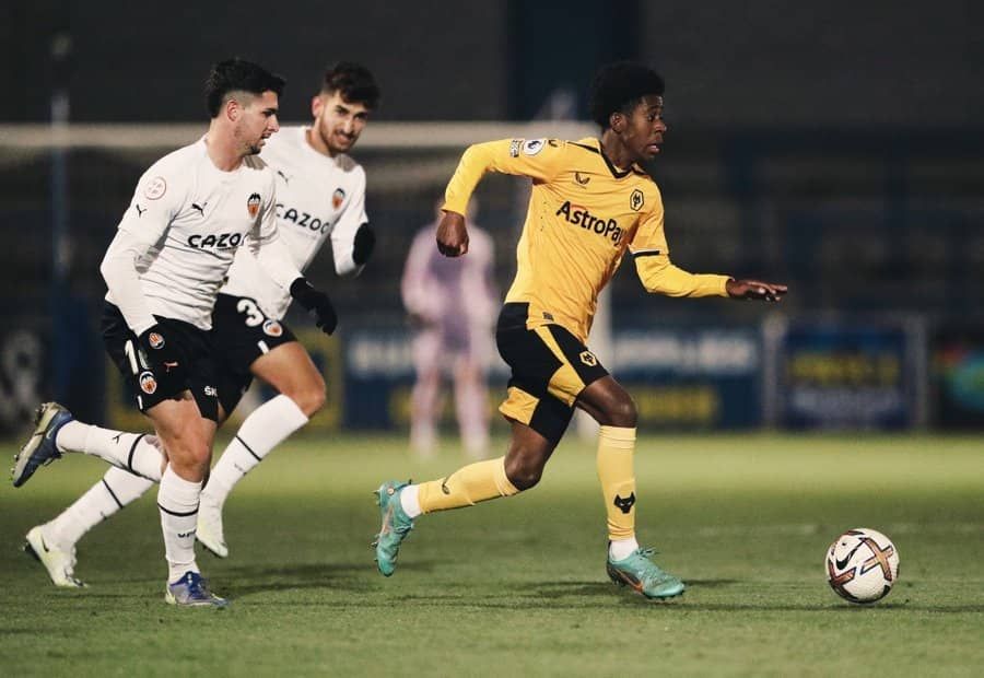  El VCF Mestalla sigue con paso firme: victoria ante el Wolverhampton.