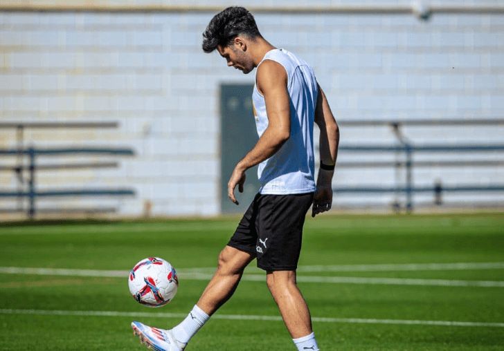 Fran Pérez ya toca balón