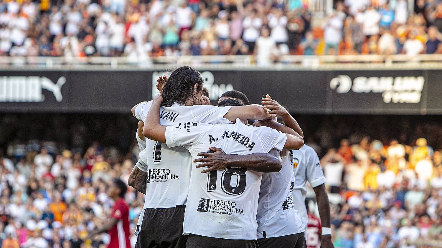  Gattuso tiene todos disponibles para su once titular