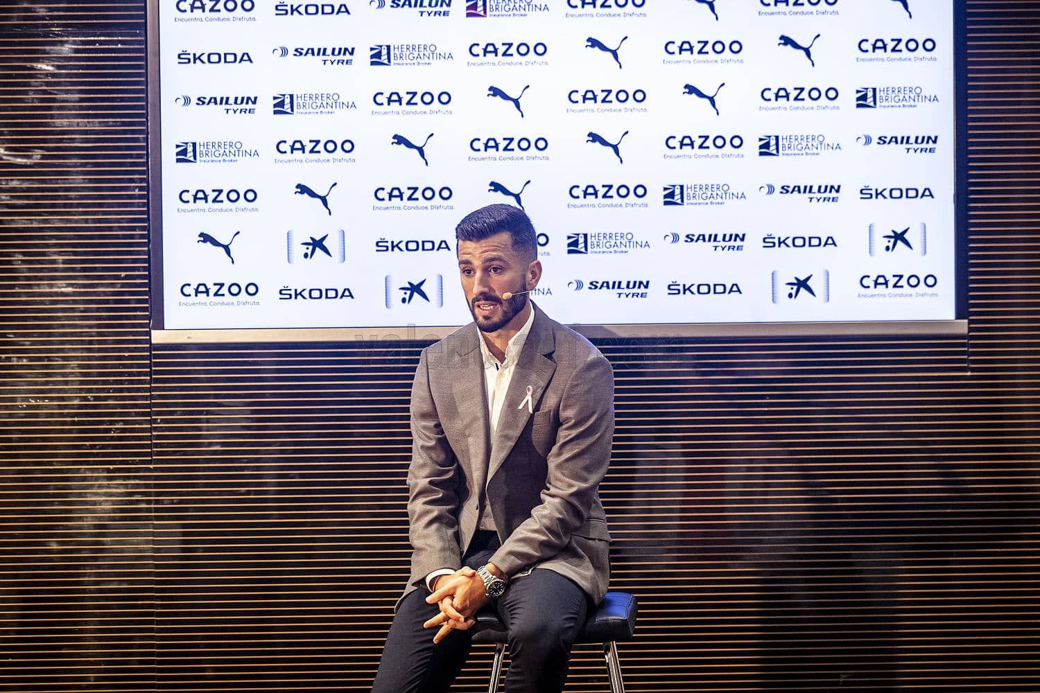 Gayà ha admitido sus dudas por culpa de Anil, al que critica Cañizares.