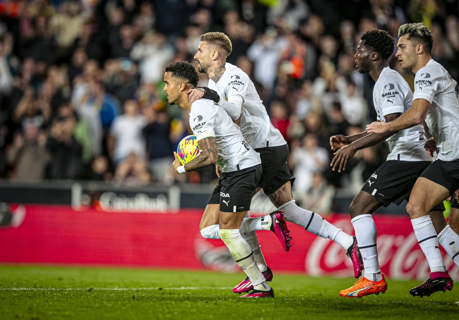  Justin Kluivert marcó el gol del Valencia CF ante el Rayo Vallecano la temporada pasada.