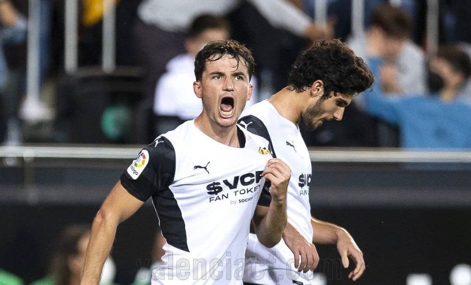  Guillamón marca ante el Villarreal