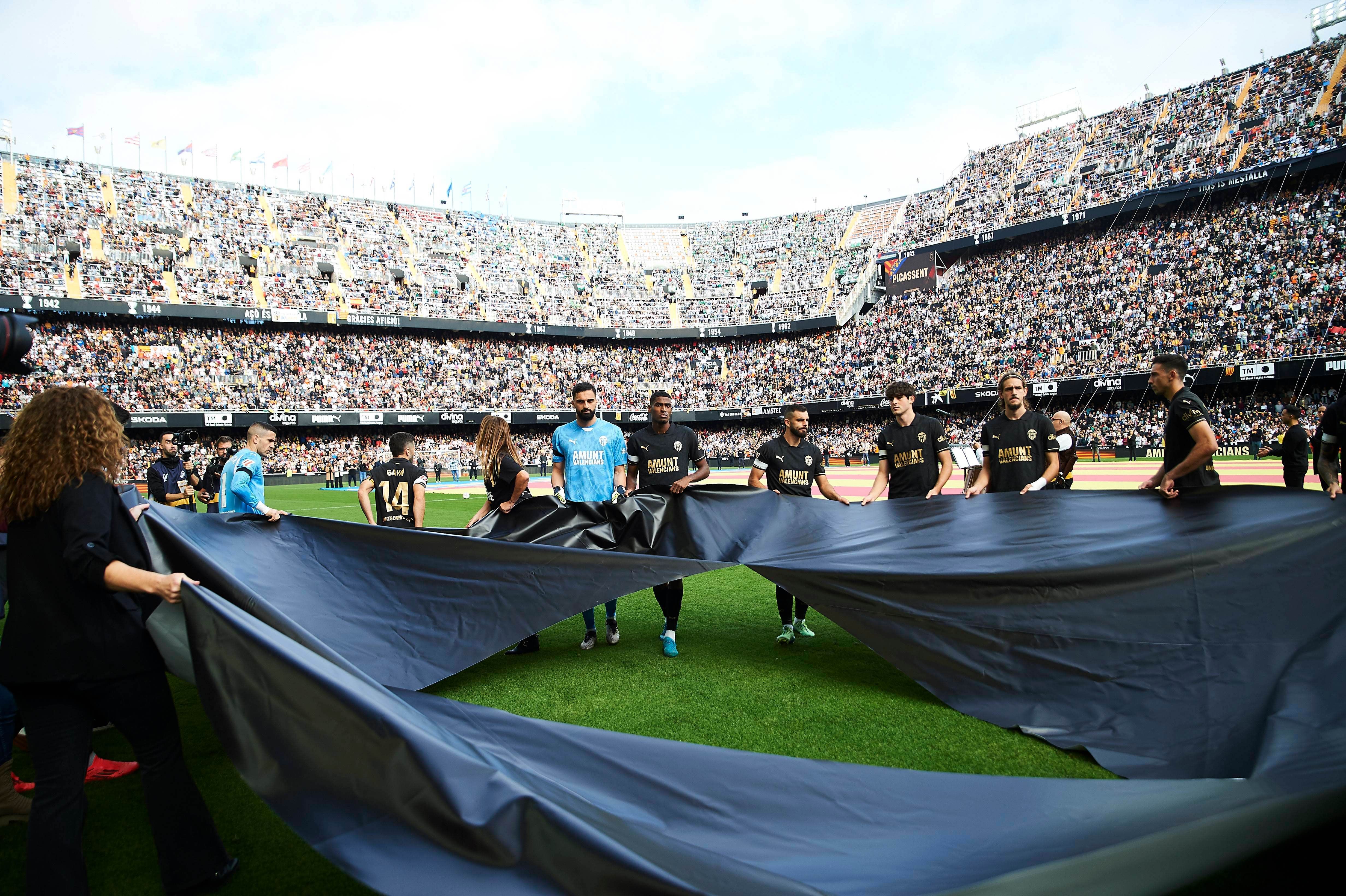  Homenaje en Mestalla tras la DANA.