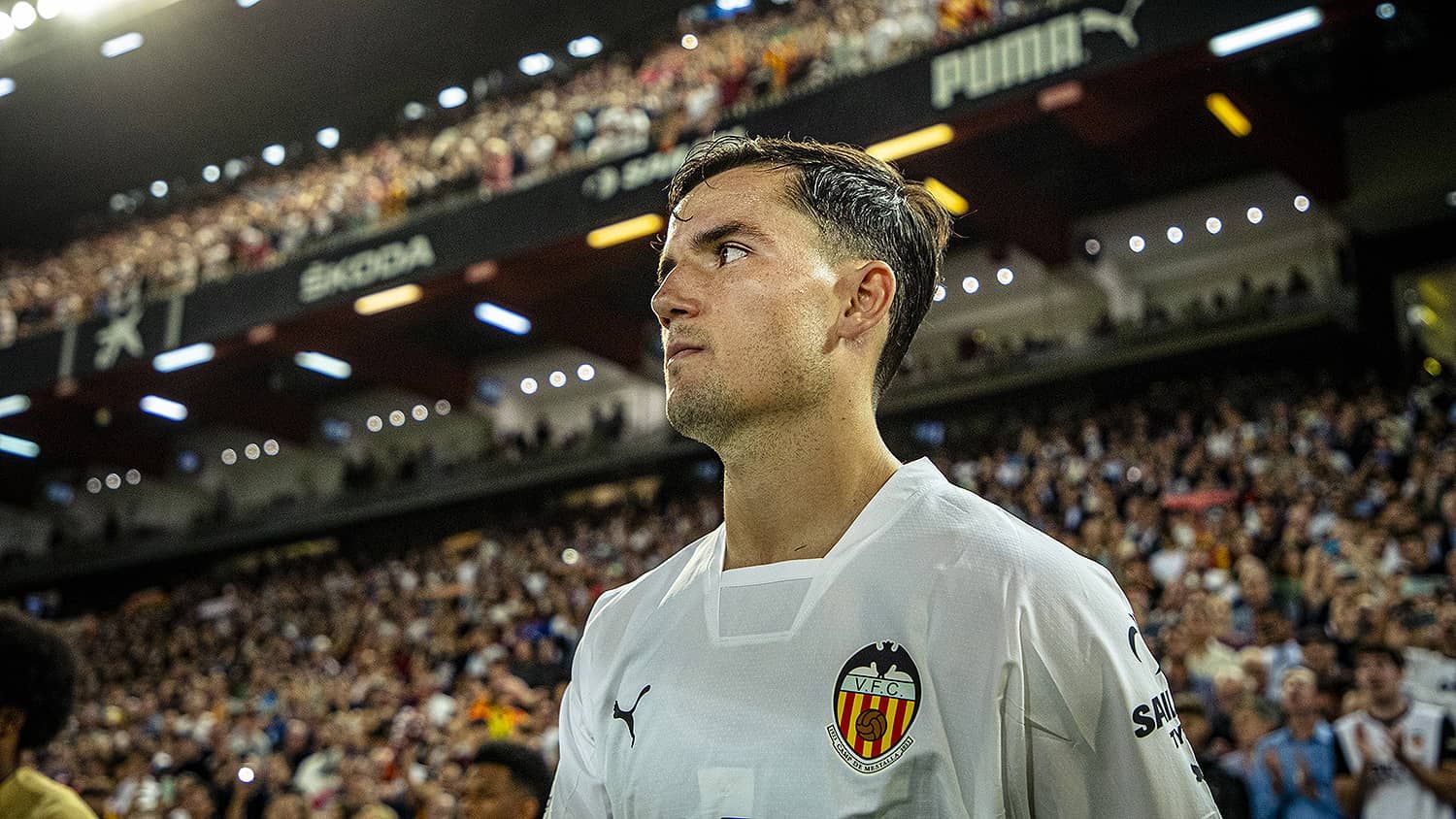 Hugo Guillamón, el segundo jugador más amonestado del Valencia CF..