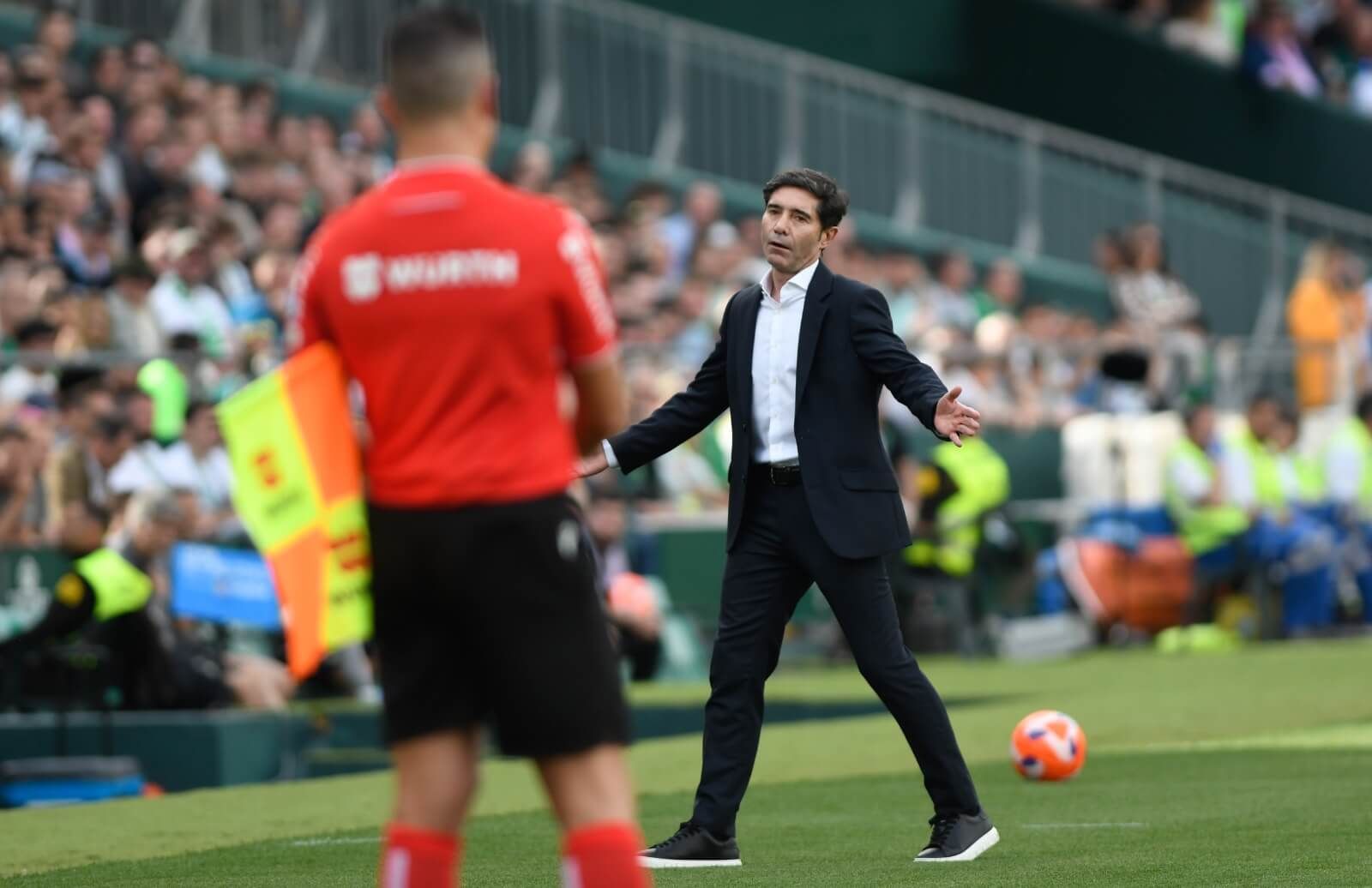  Marcelino García Toral, ante el Betis.