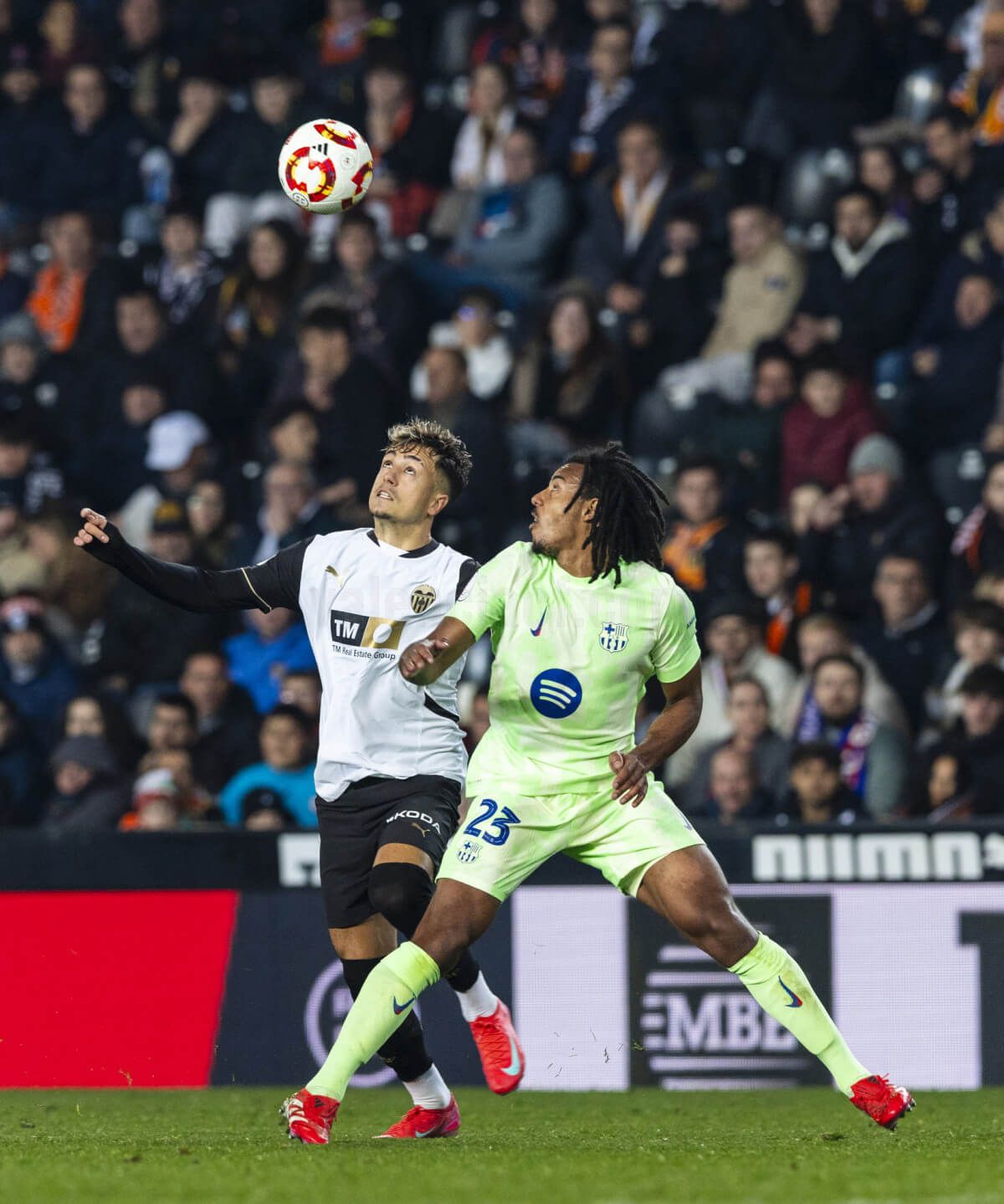  Iván Jaime, ante el FC Barcelona.