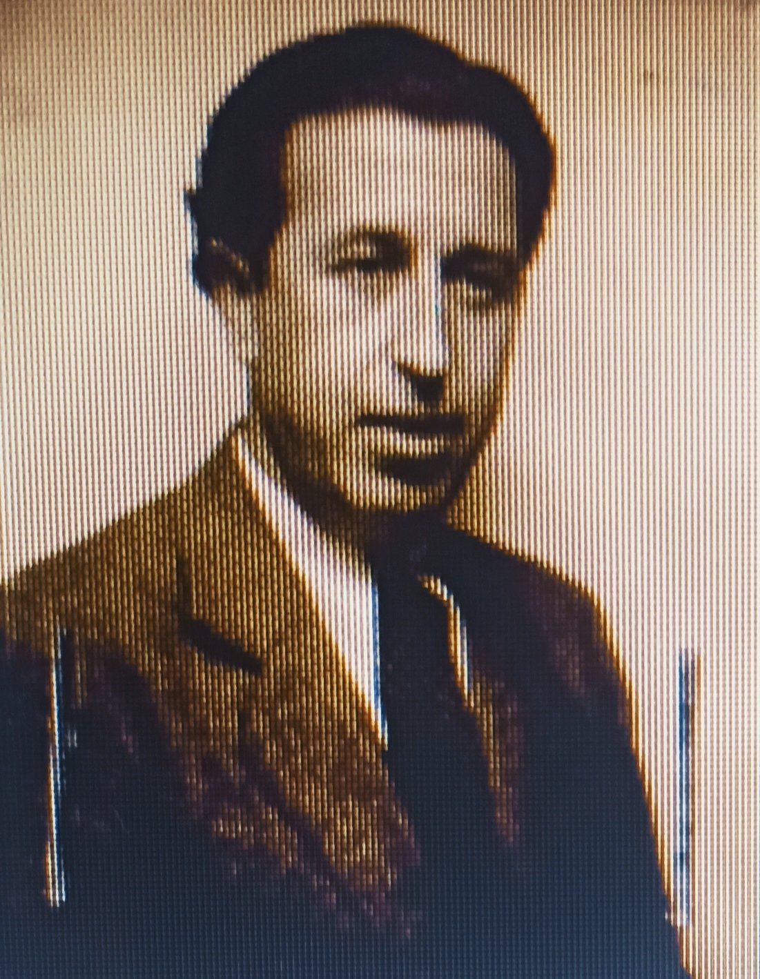  Juan Masiá, autor de el mural de El Calvito (Foto:; JR March)