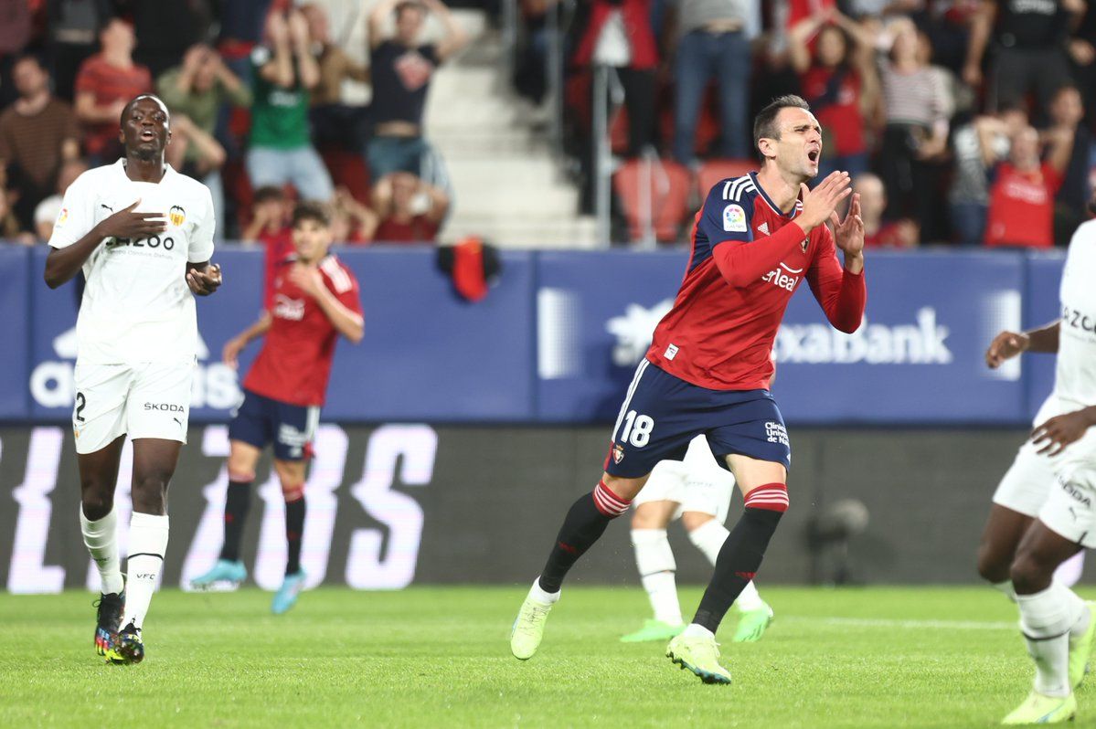  Kike García se lamante ante Diakhaby