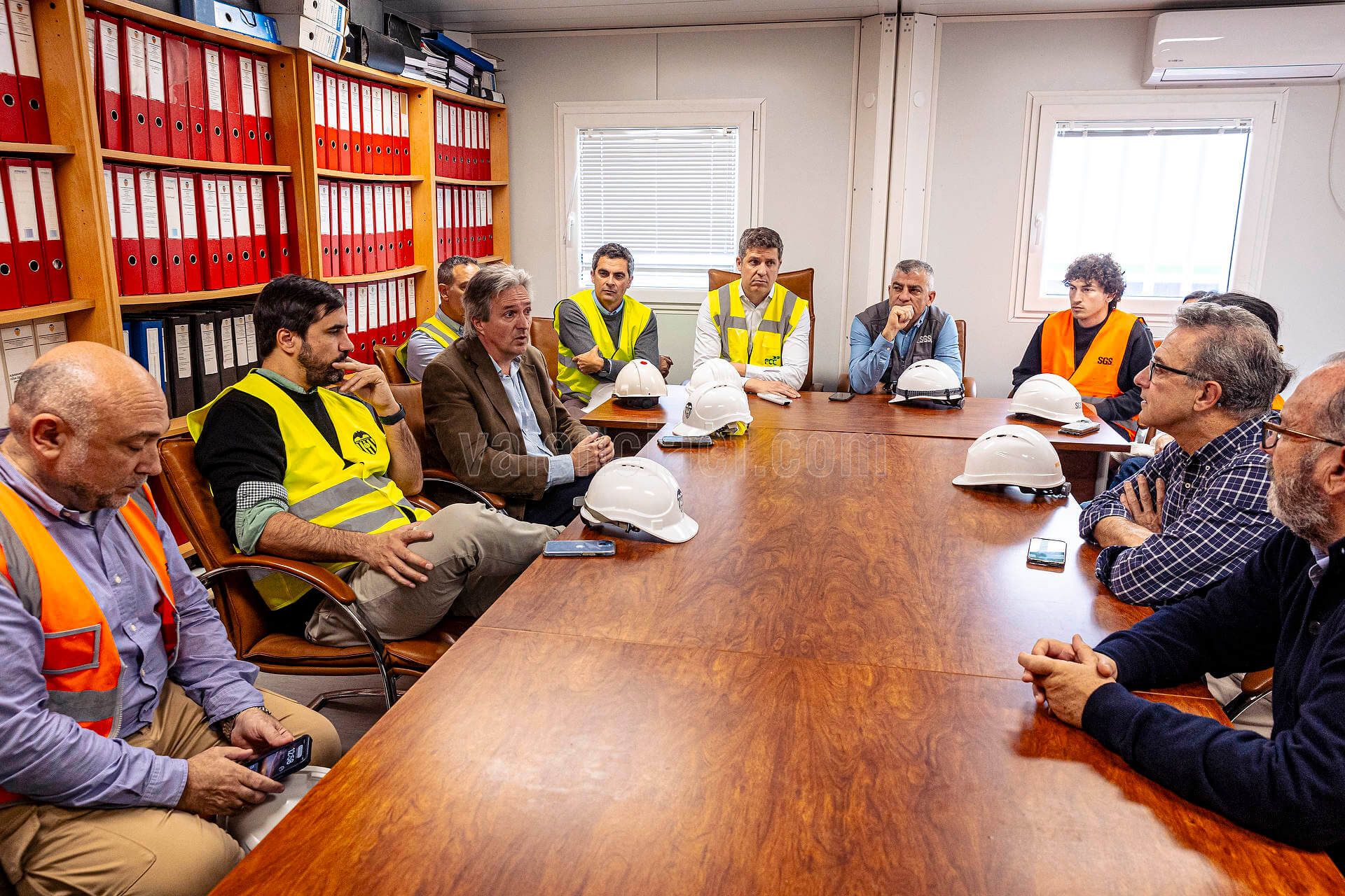  La Generalitat visita el Nou Mestalla