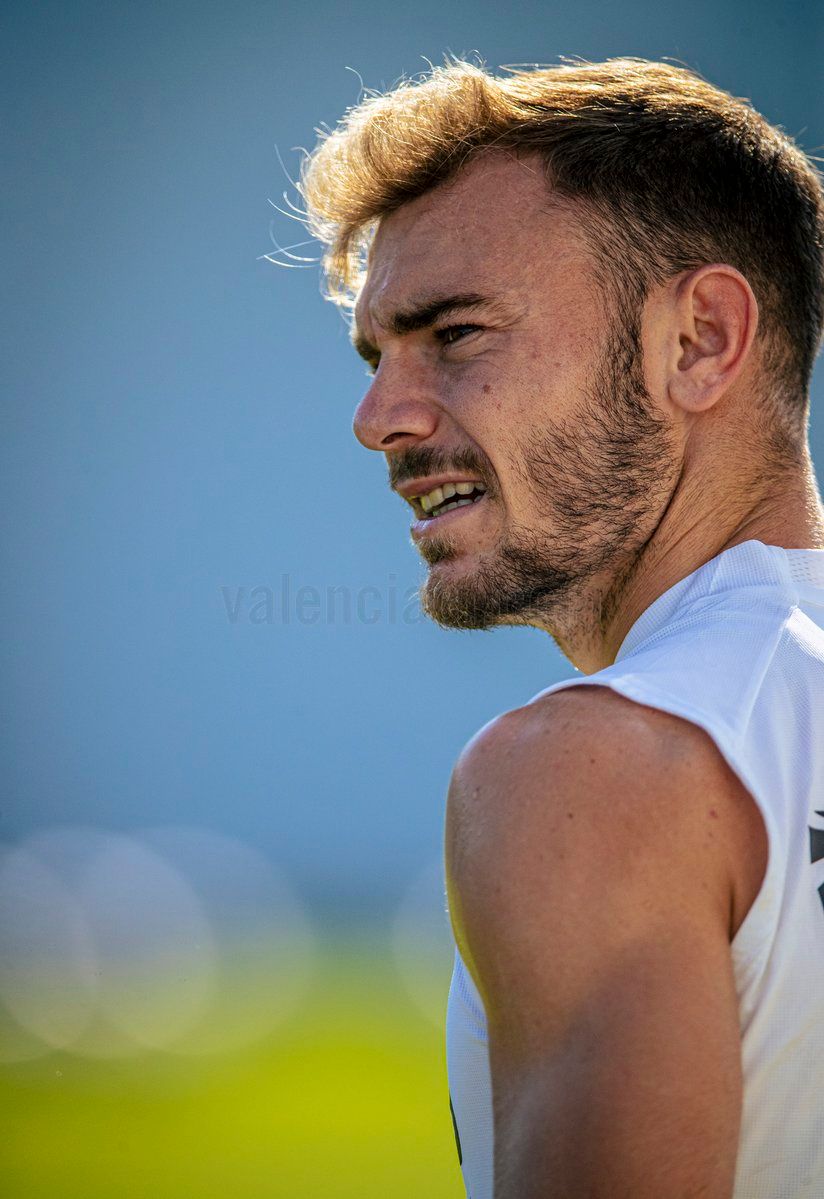 Lato apunta al once titular