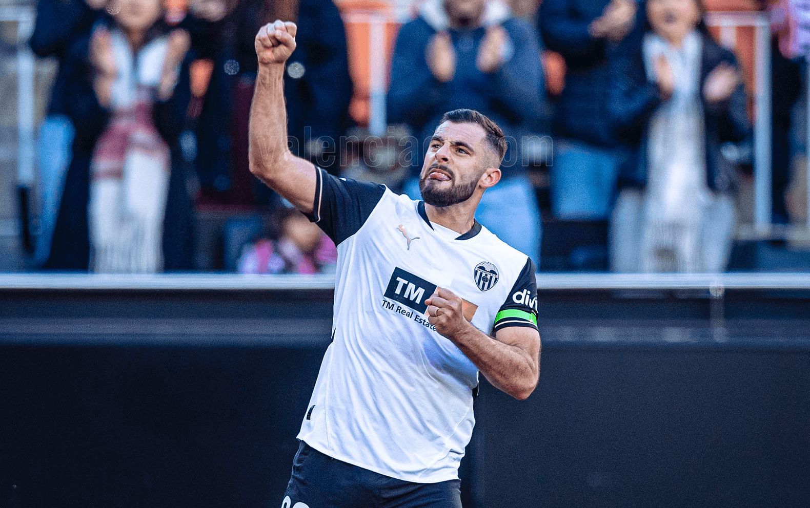  Luis Rioja, ante el Celta de Vigo.