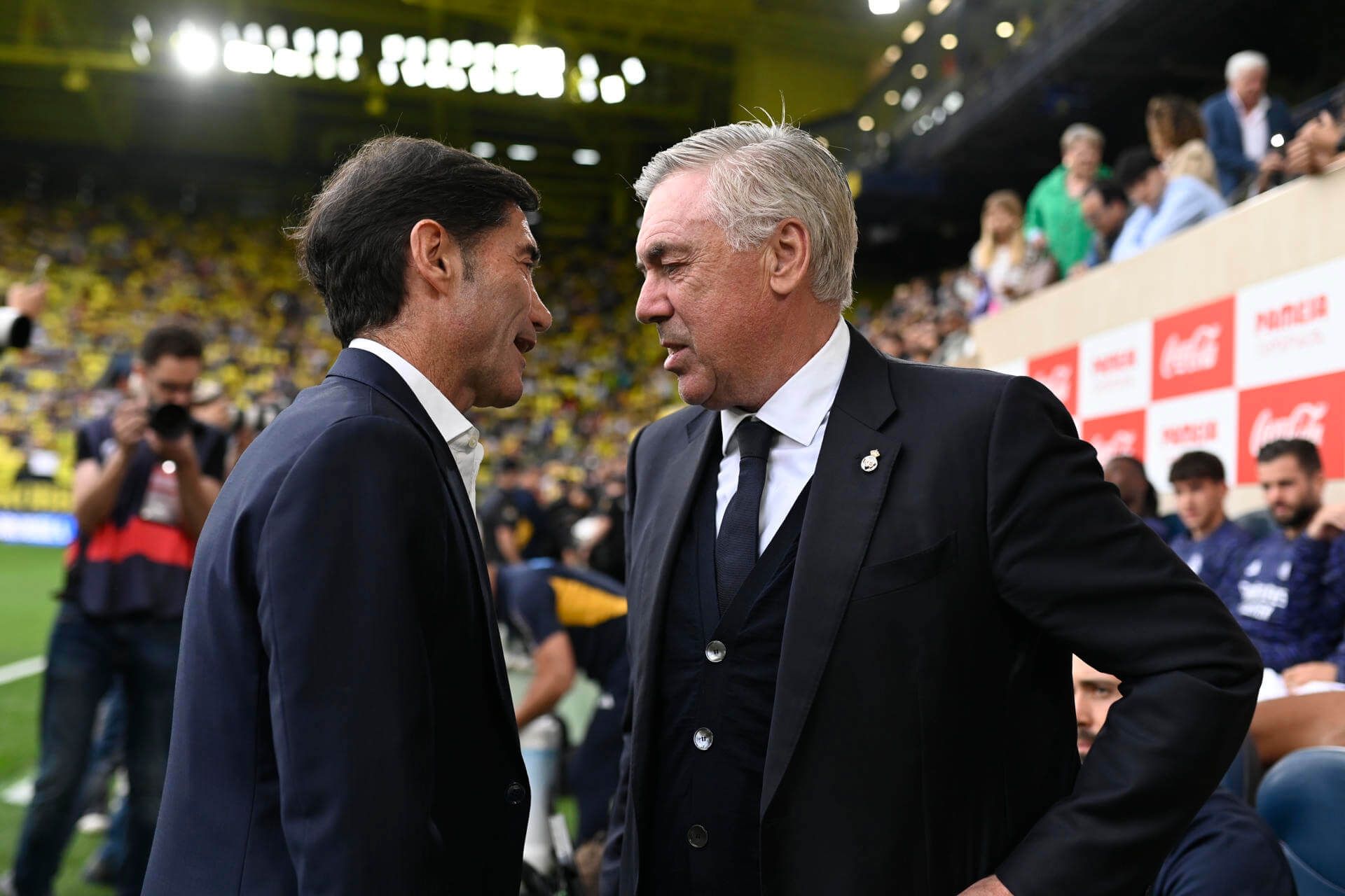  Marcelino García Toral y Carlo Ancelotti se saludan antes del Villarreal-Real Madrid.