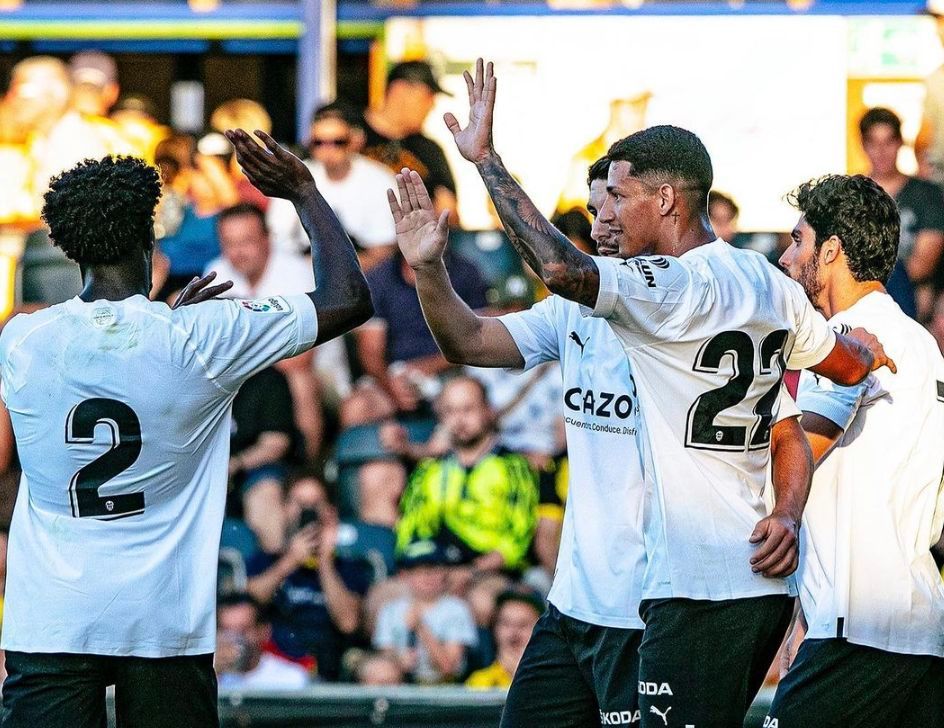  Marcos André celebra el 1-2