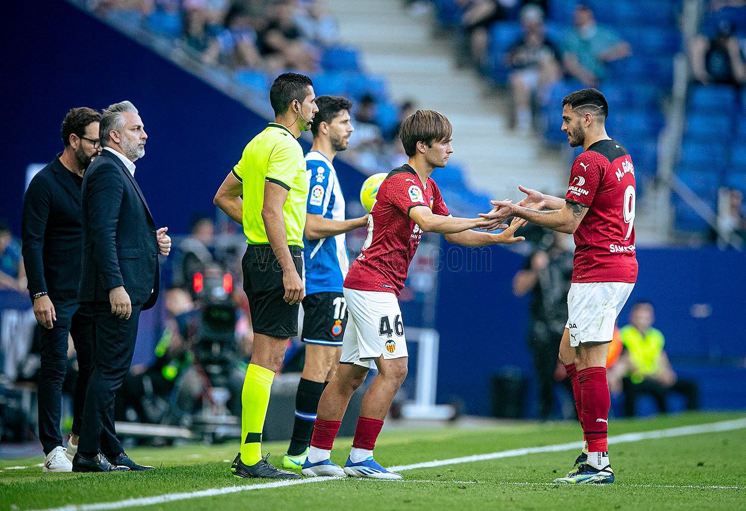 Mario Domínguez ante el Espanyol