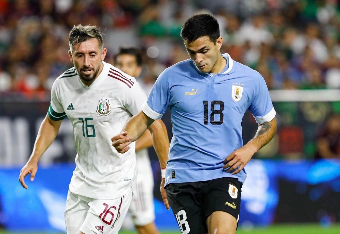  Maxi Gómez con Uruguay