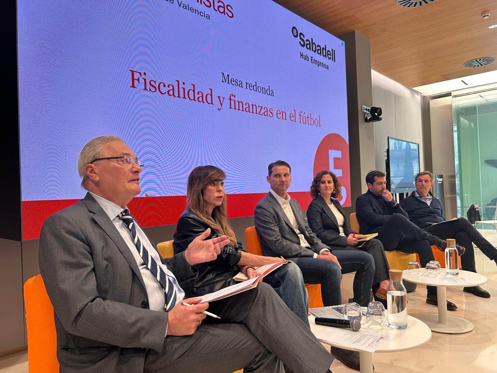  Mesa sobre fiscalidad y deporte