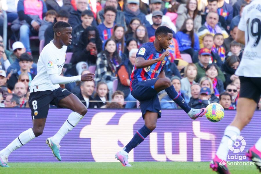  Ilaix Moriba, durante el Barcelona-Valencia.