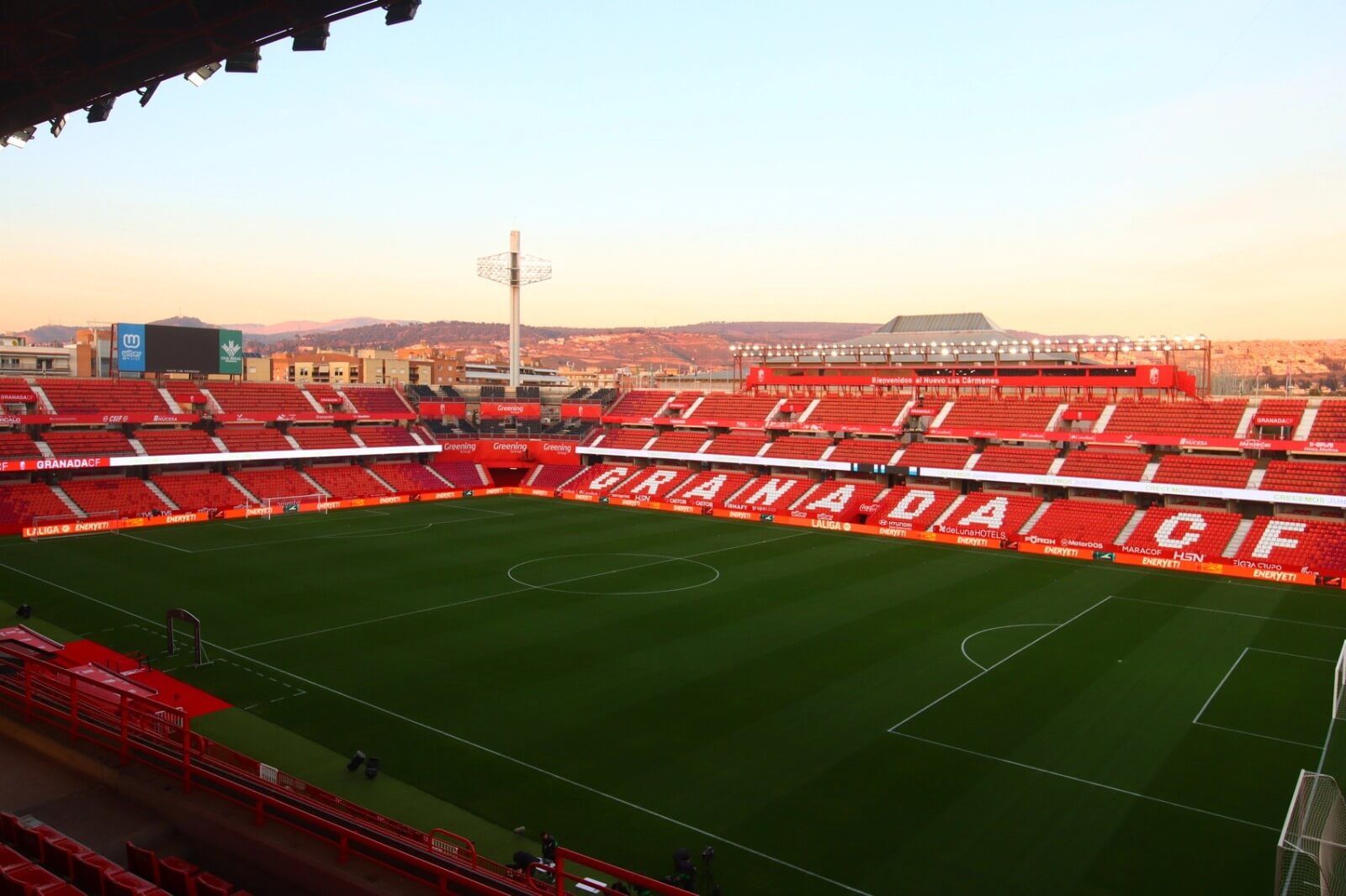 Partido de Leyendas del Valencia CF en el Nuevo Los Cármenes