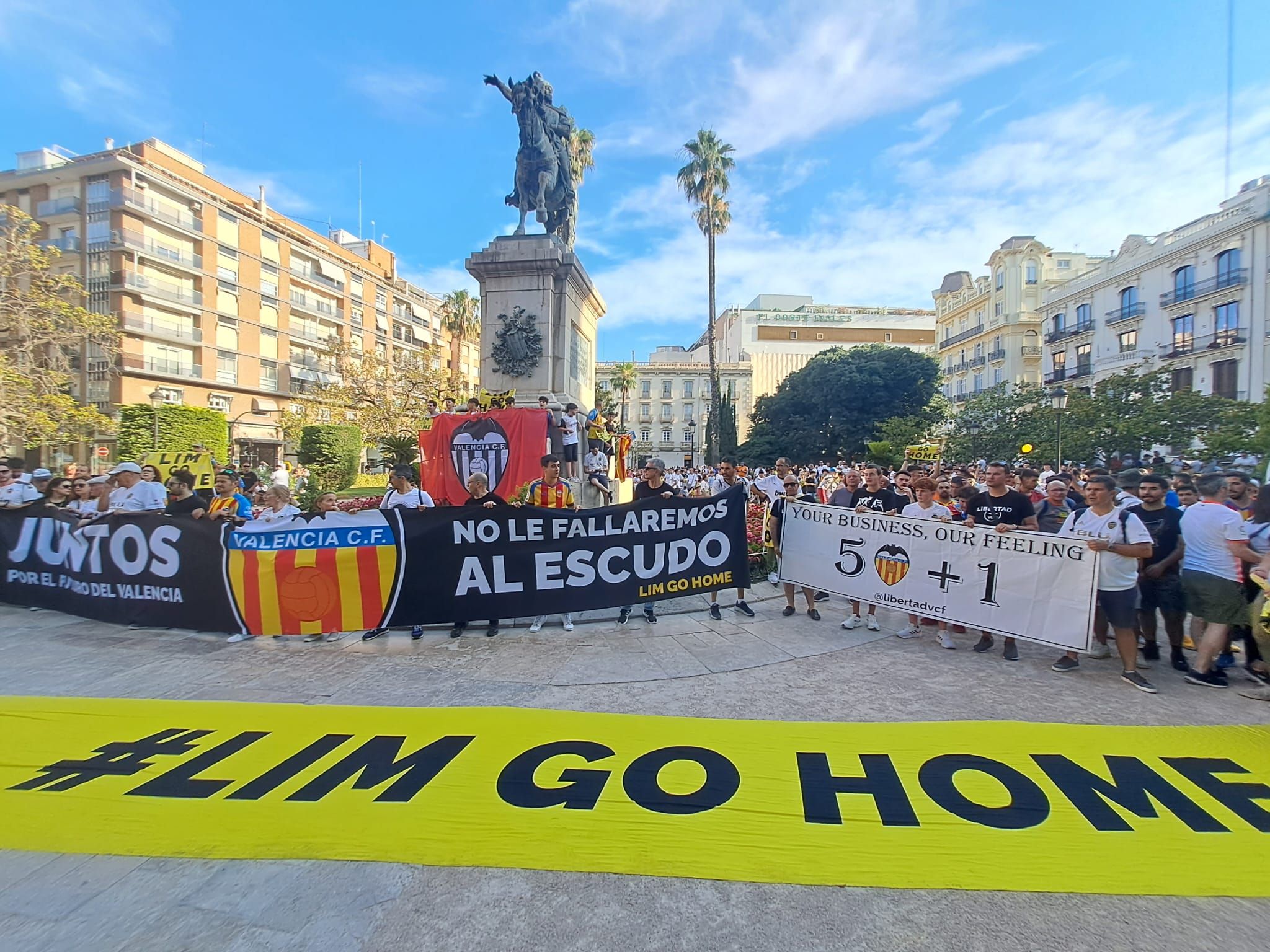  Protesta contra Peter Lim el 17-J