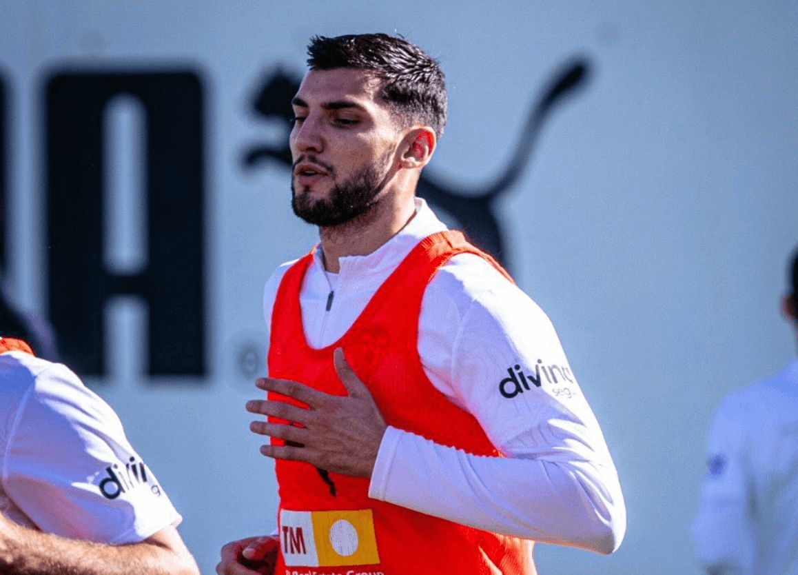  Rafa Mir, en un entrenamiento.