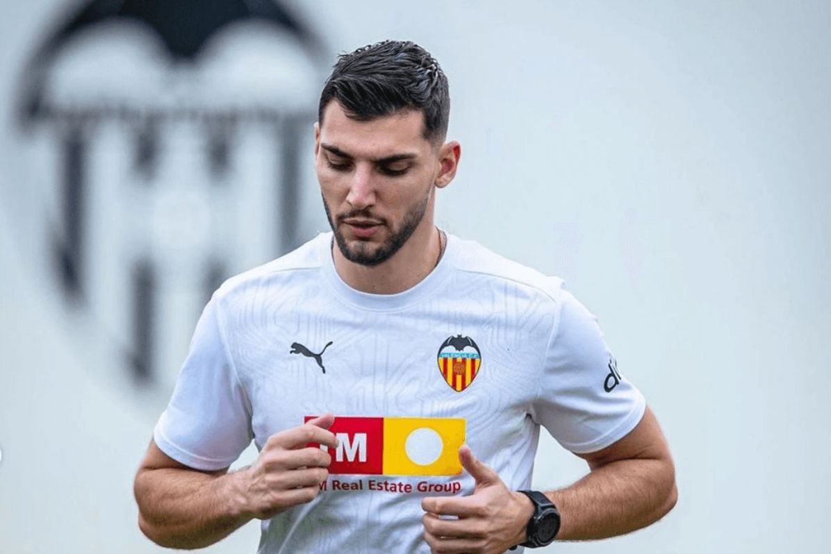  Rafa Mir entrena en Paterna.