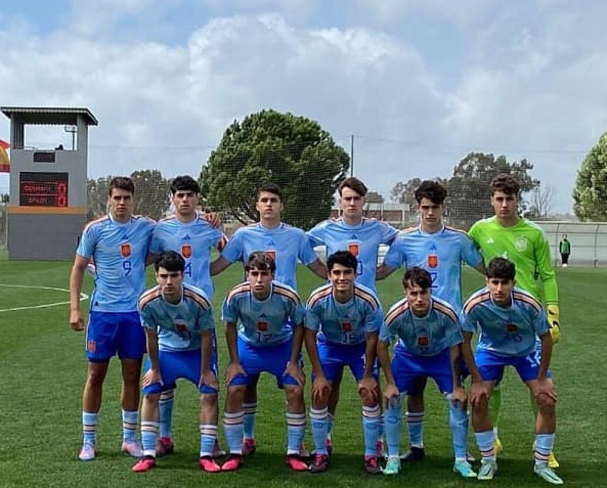 Raúl Jiménez, portero de la sub 17