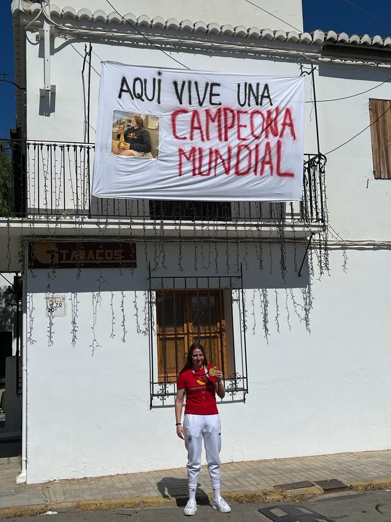 Recibimiento a Enith Salón