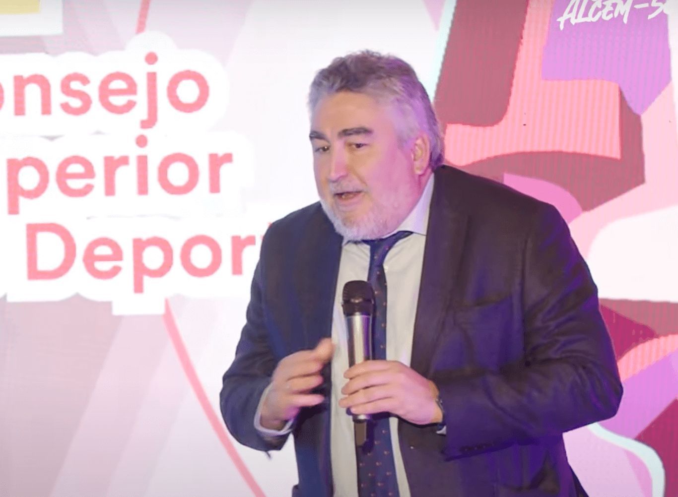  Rodríguez Uribes habló de Valencia y el Mundial 2030