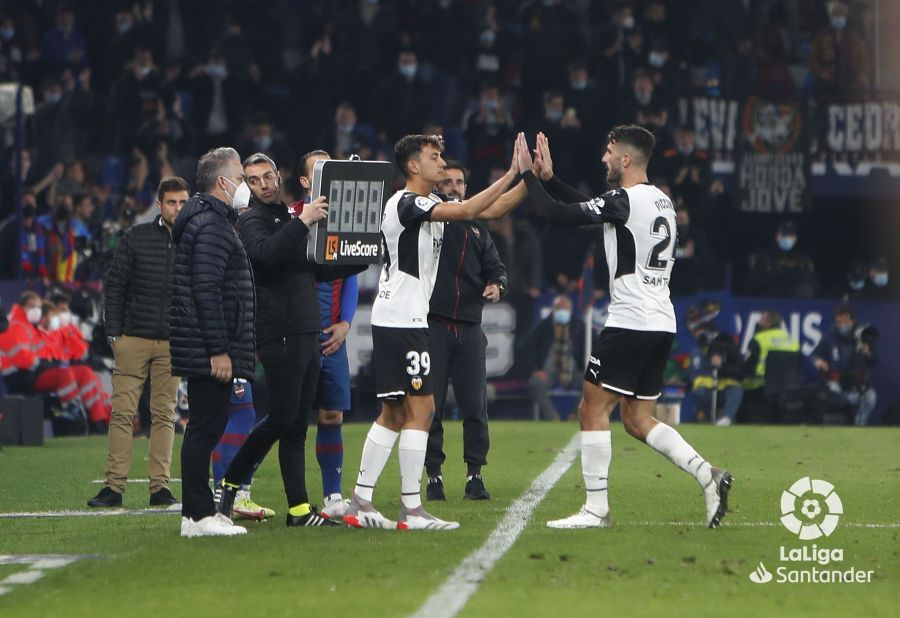 Rubén Iranzo, el día de su debut con el Valencia CF.jpeg