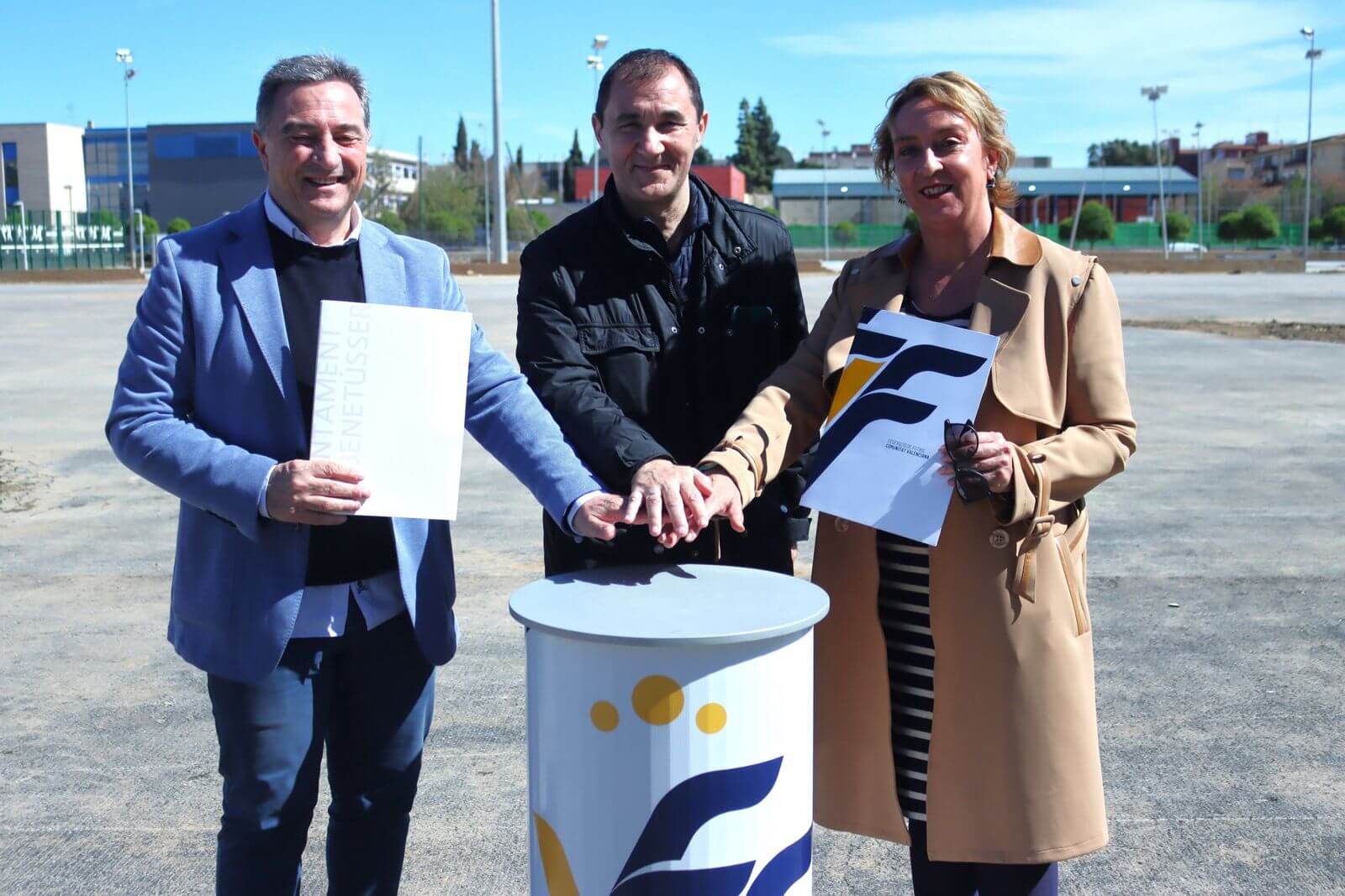  Salva Gomar, Pedro Aleixandre y Eva Sanz.en el Campo del Benetússer