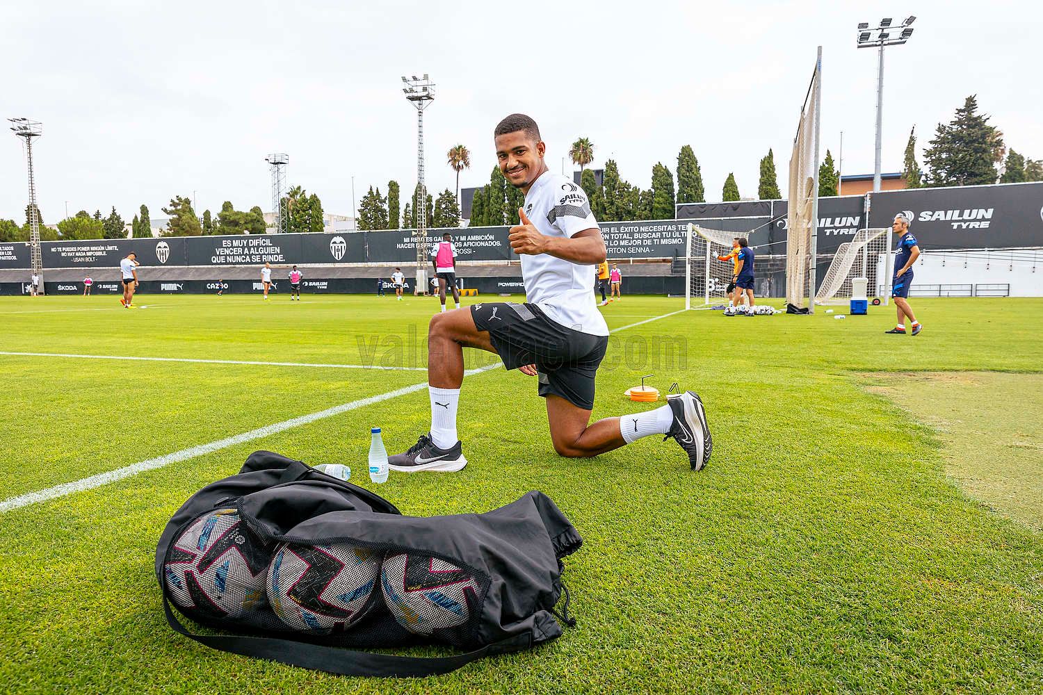 Samuel Lino, en la Ciudad Deportiva de Paterna.