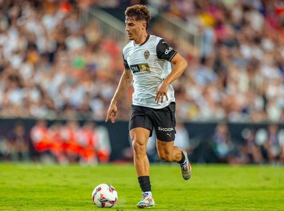  Sergi Canós, ante el Villarreal CF.