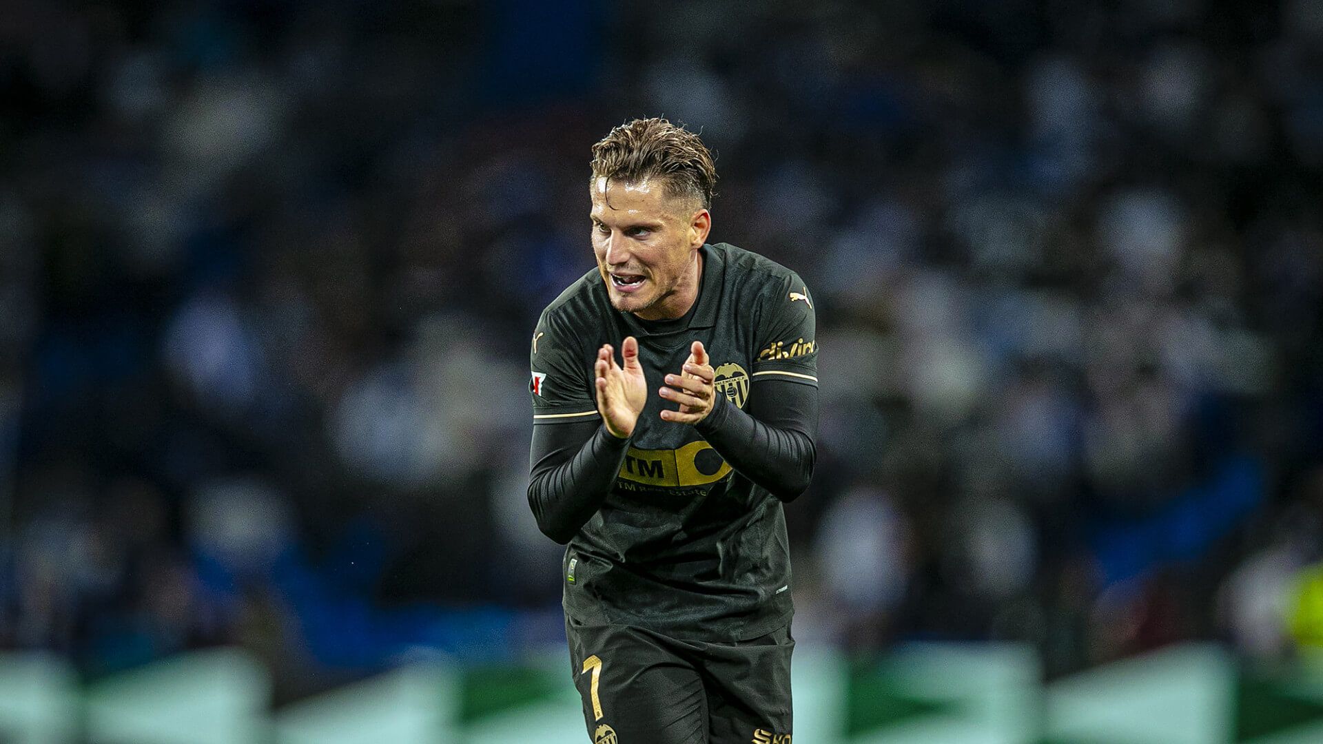  Sergi Canós, ante la Real Sociedad.