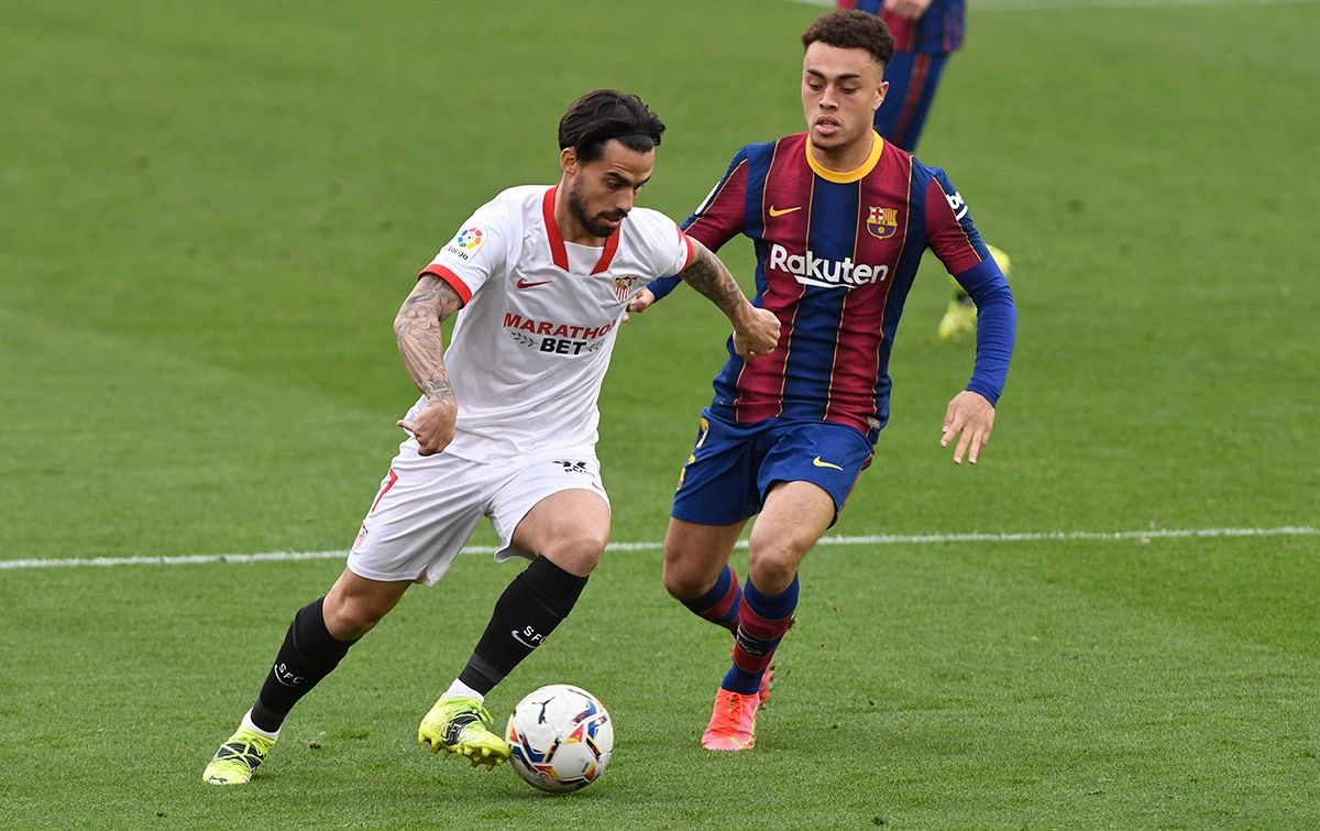  Suso, ante el FC Barcelona.