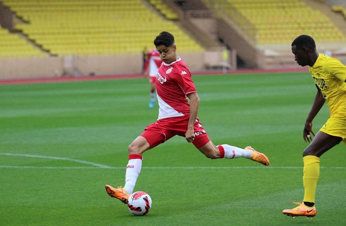  Tiago Ribeiro.