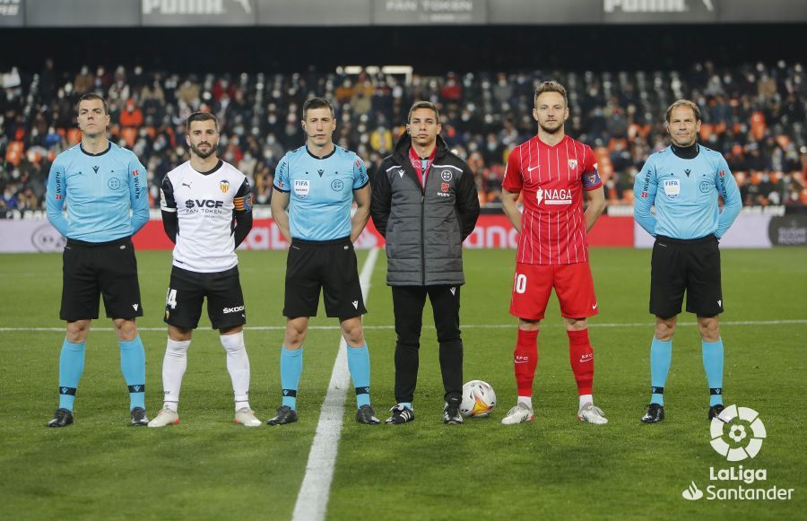  Gayà en el último Valencia-Sevilla