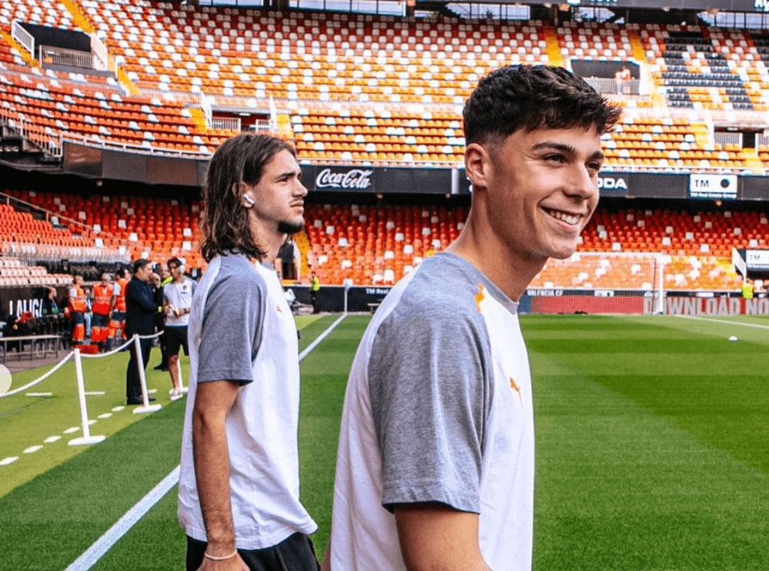  Vicente Abril ya ha entrado en varias convocatorias con el primer equipo, ahora está en el filial