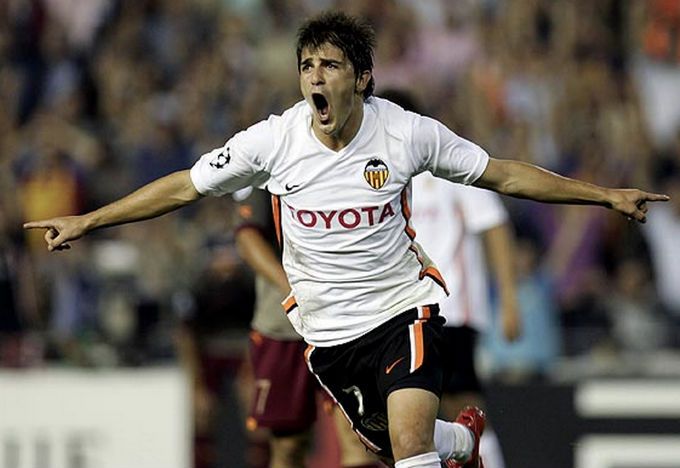 David Villa celebra un gol con el Valencia CF