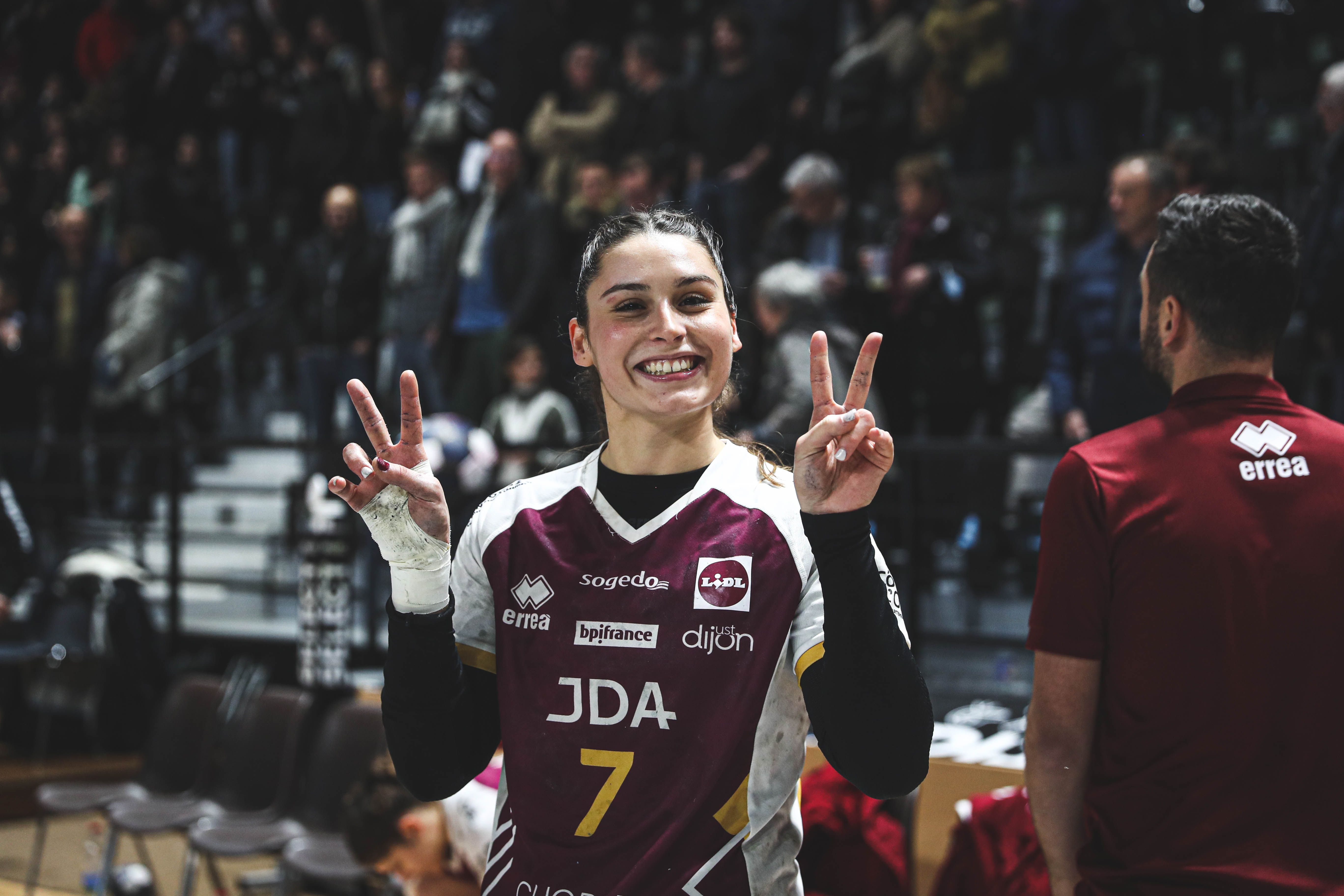  Eli Cesáreo, con el JDA Bourgogne Dijon.