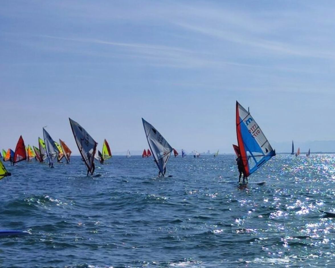 Andrea Marchesi vence en el Windsurfer Valencia Mar Festival