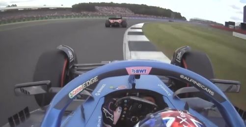  Carlos Sainz, adelantando a Gasly en Silverstone