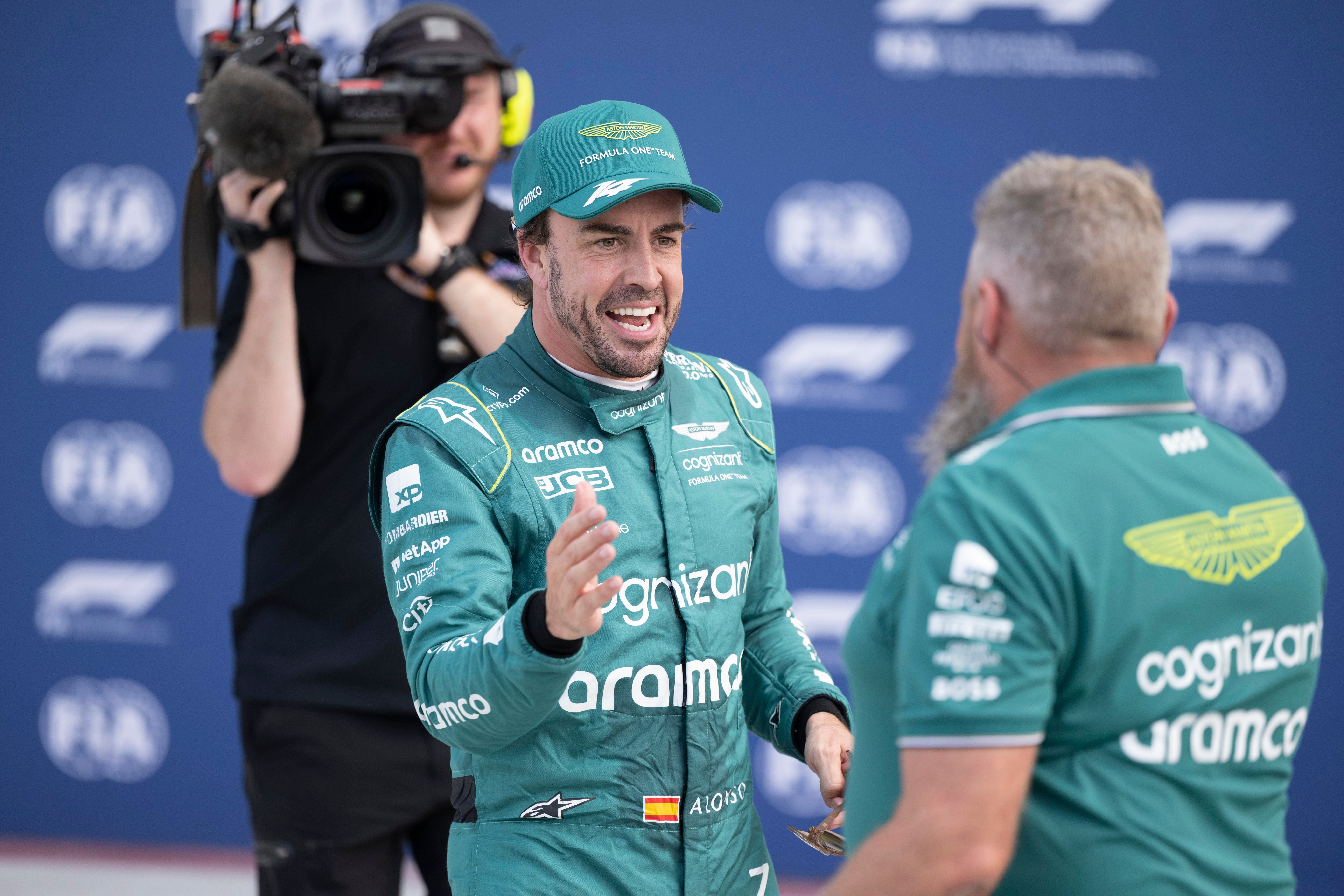 Fernando Alonso después de los libres del GP de Miami.