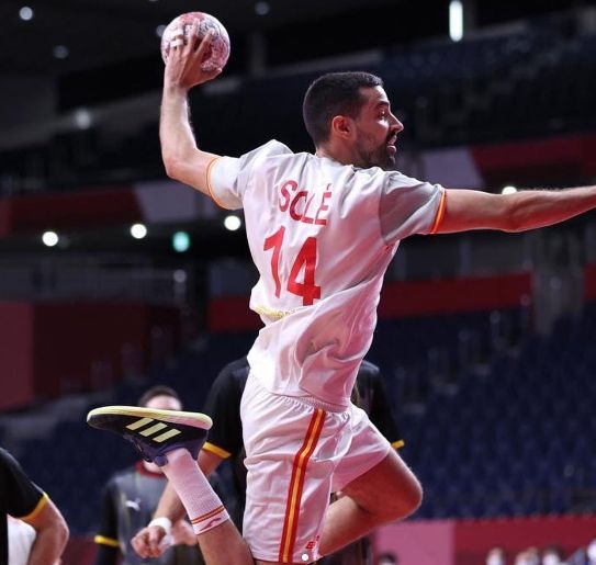 Ferrán Solé con la selección española de balonmano.