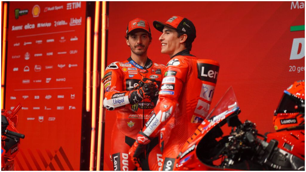  Pecco Bagnaia y Marc Márquez pelearán por el título con Ducati.