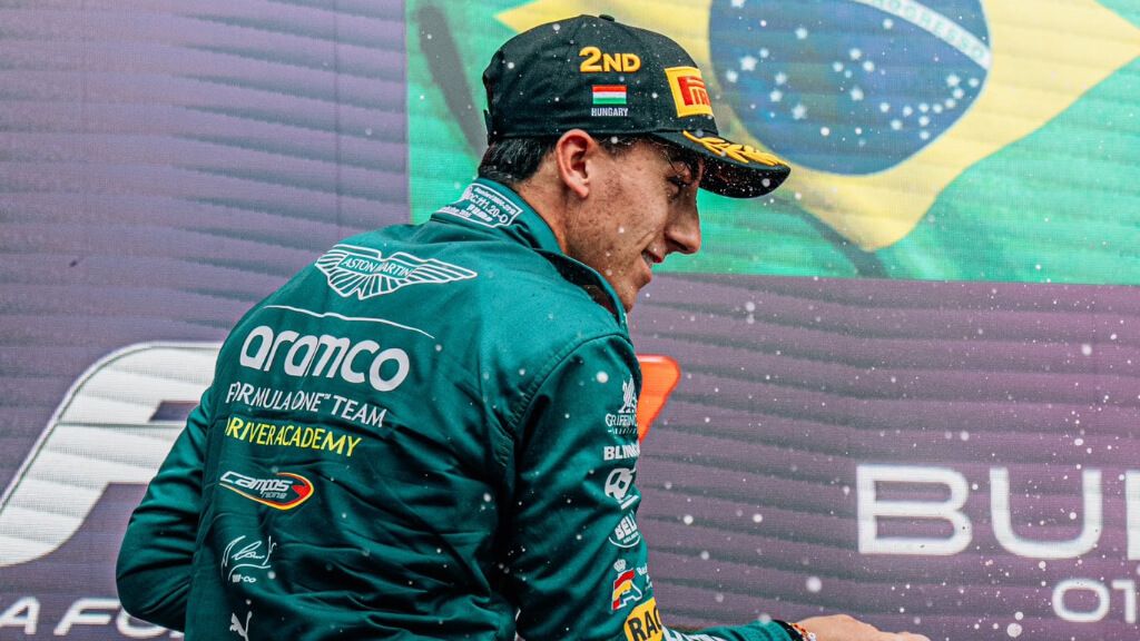 Mari Boya, en Hungría.