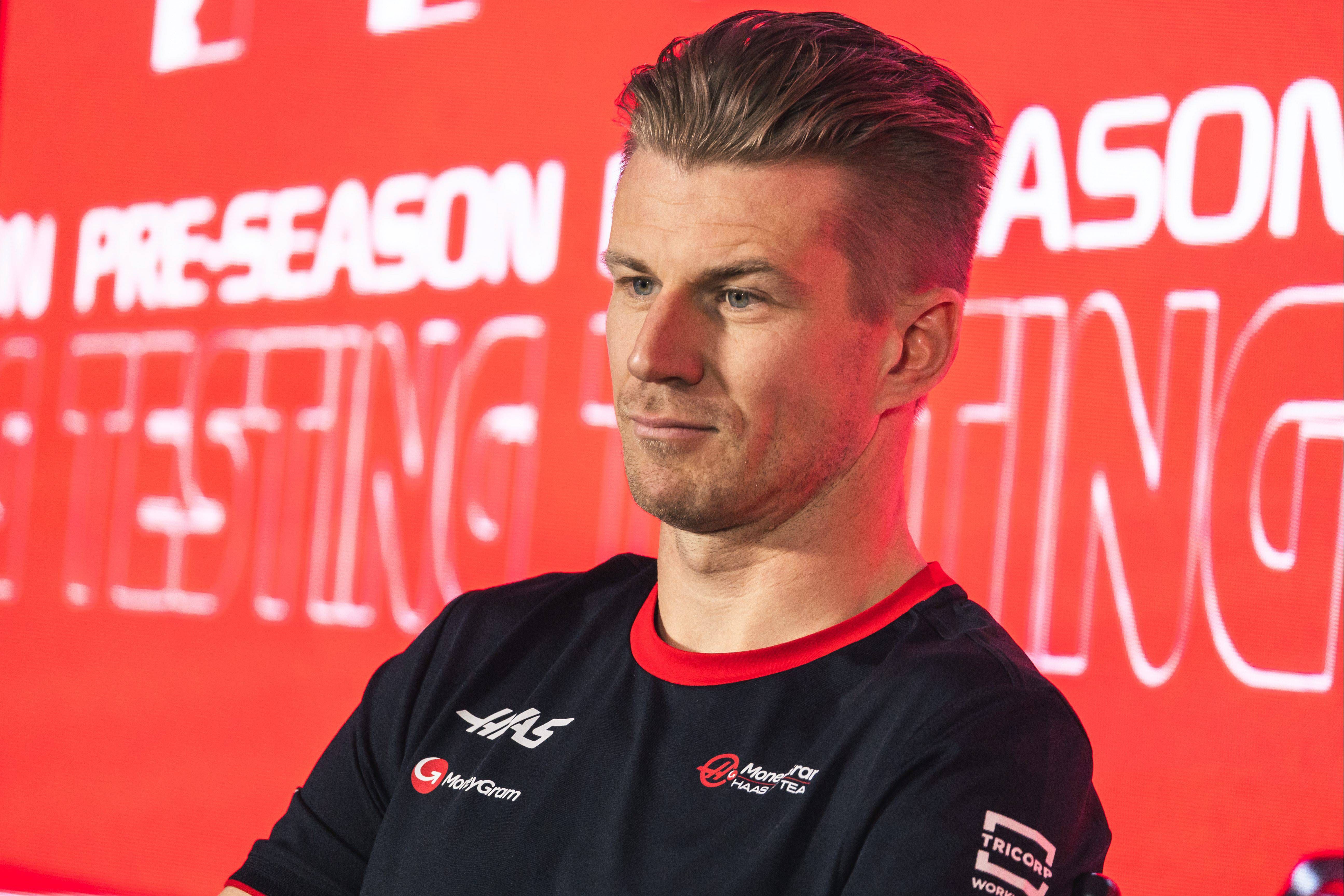 Nico Hulkenberg en la rueda de prensa de la FIA.