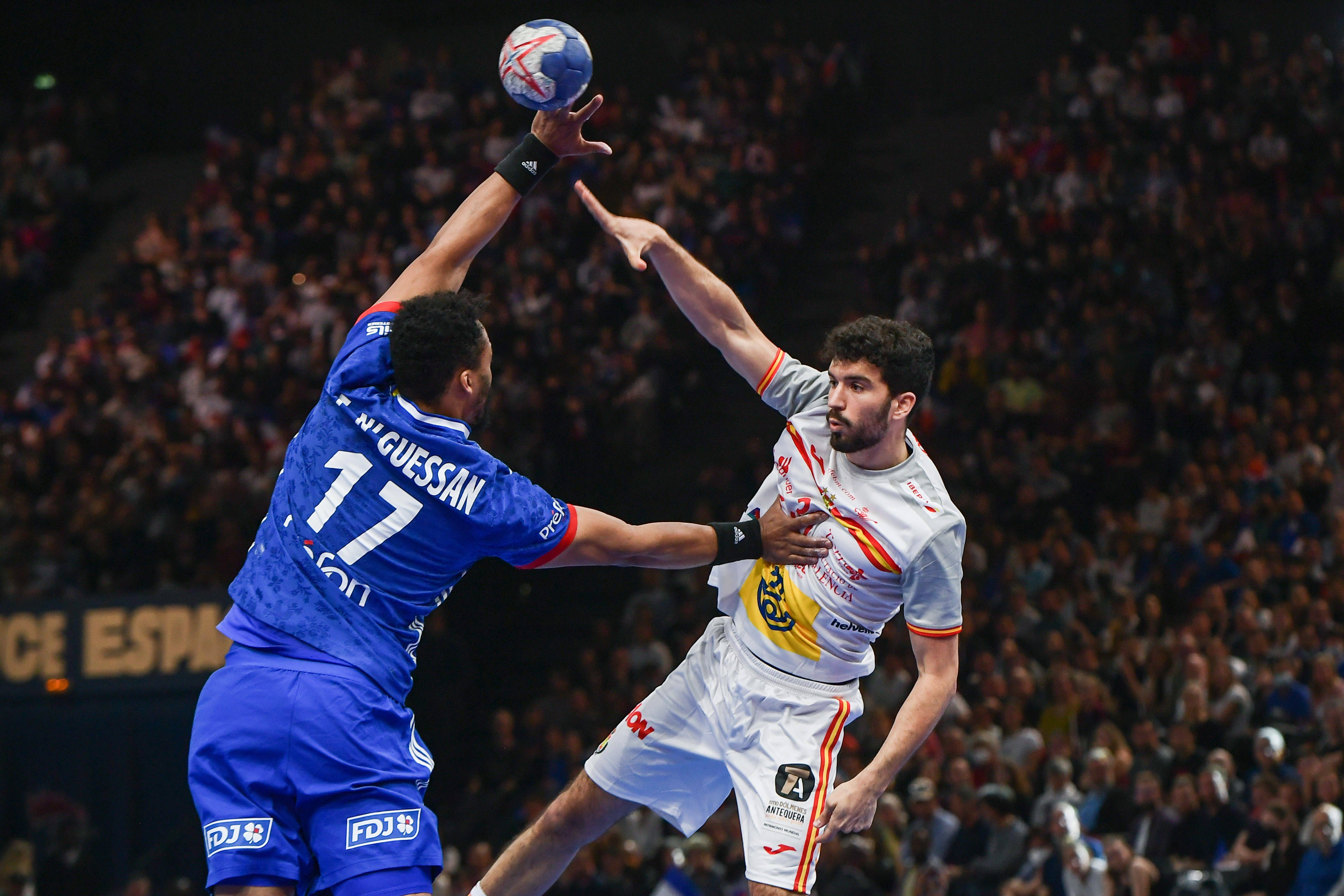  Pol Varela en el partido amistoso entre Francia y España en París