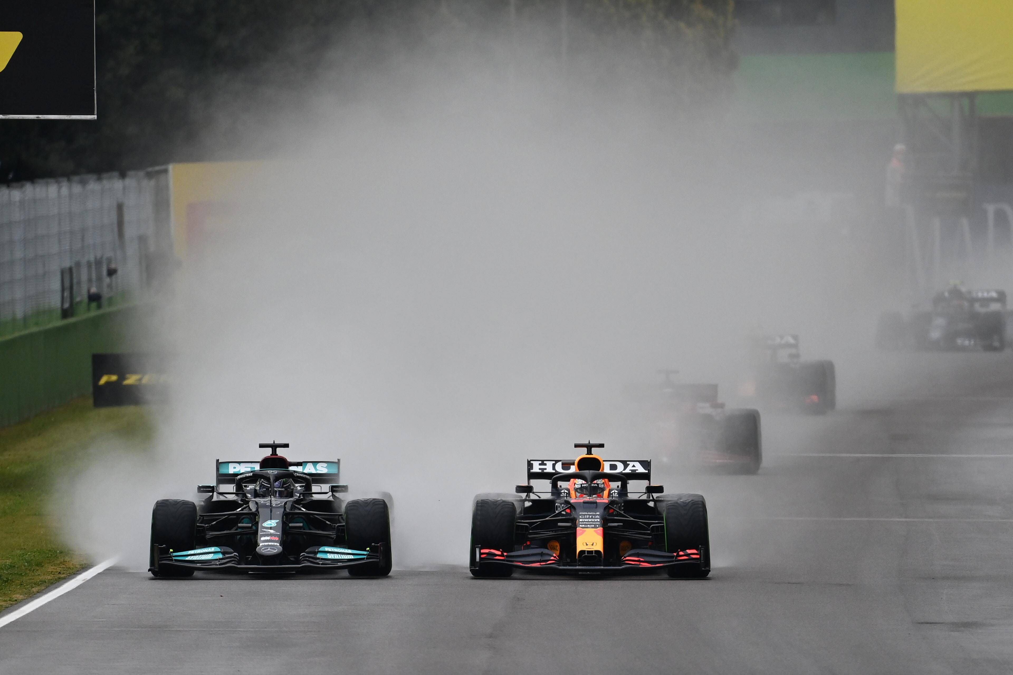  Salida del GP de la Emilia Romagna 2021