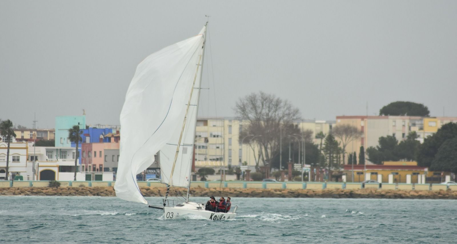  La embarcación 'Península'; ‘Kouko’ y ‘GVS-PAS’ completan el último podio del año.