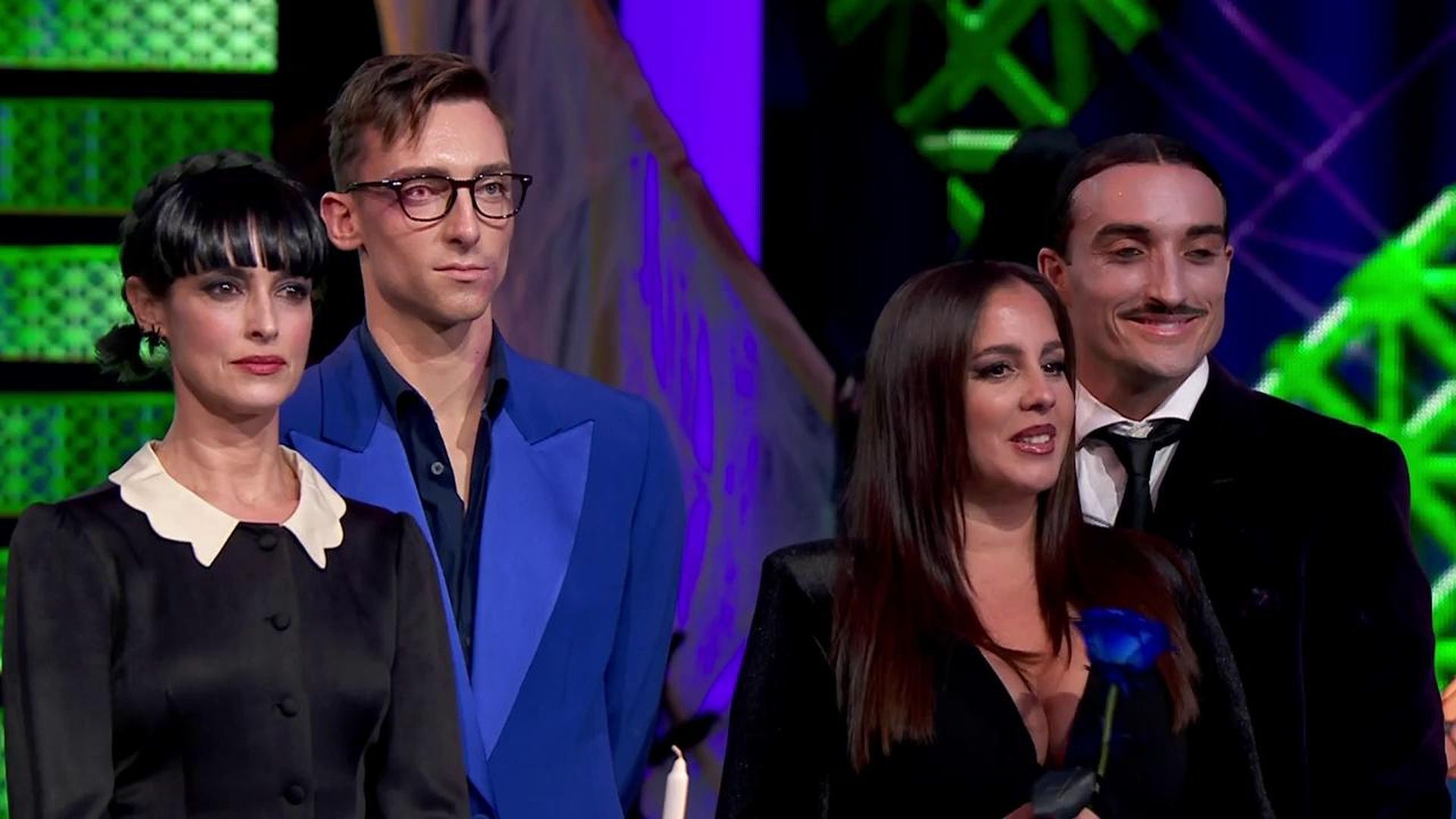 Blanca Romero y Anabel Pantoja junto a sus bailarines